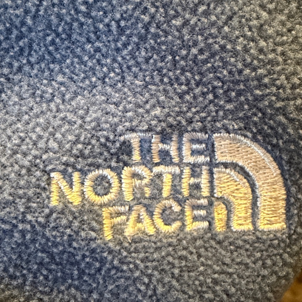 The North Face Women's Blue Fleece Zip Up Medium Jacket with Black Trim - Picture 2 of 12